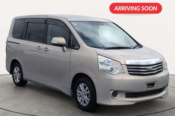 2012 Toyota Noah XL Selection Welcab ZZR70G