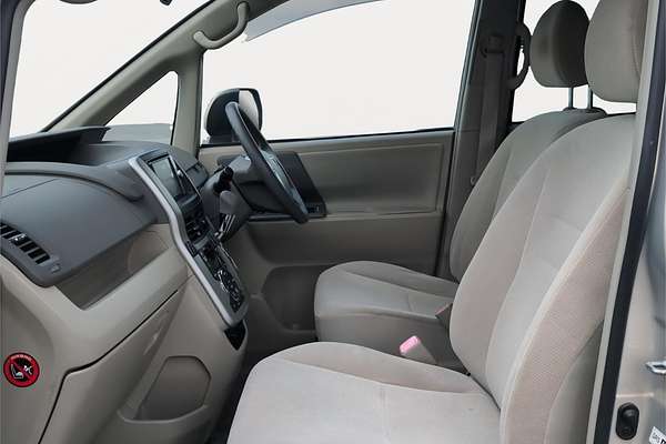 2012 Toyota Noah XL Selection Welcab ZZR70G