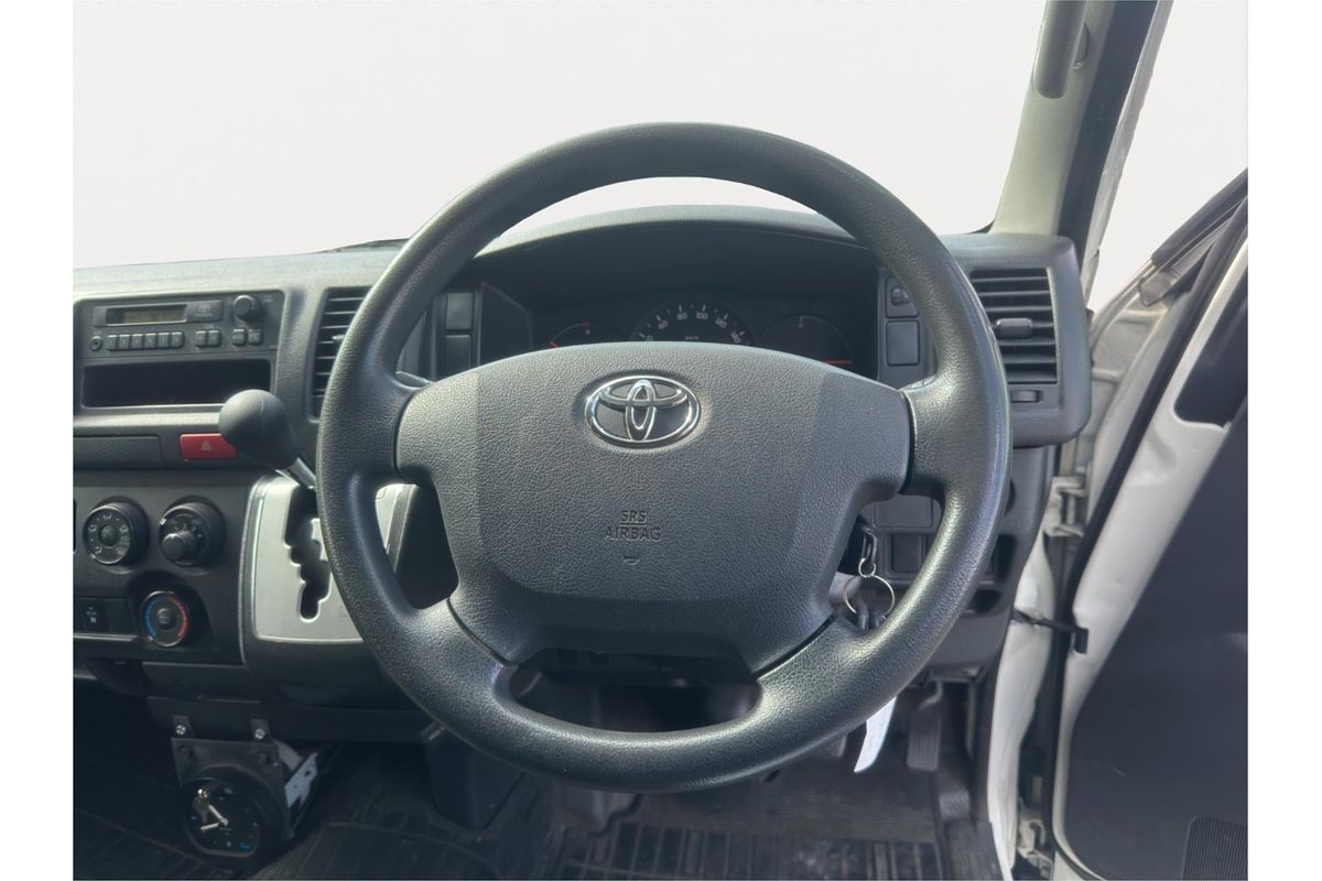 2017 Toyota Hiace Long DX 4WD