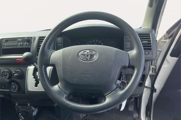 2017 Toyota Hiace Long DX 4WD