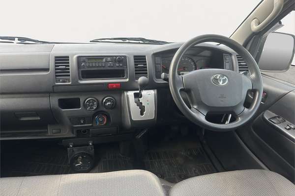 2017 Toyota Hiace Long DX 4WD