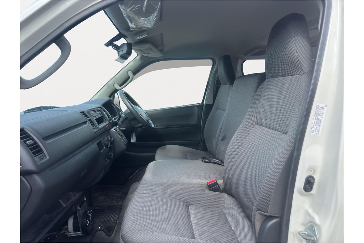 2017 Toyota Hiace Long DX 4WD