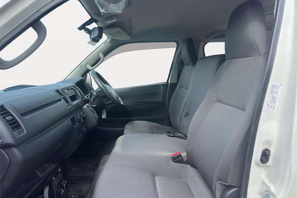 2017 Toyota Hiace Long DX 4WD