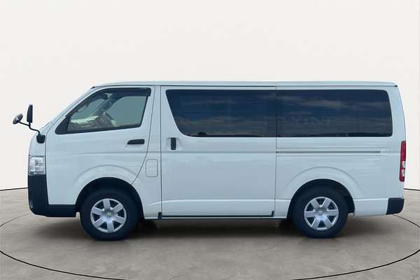 2017 Toyota Hiace Long DX 4WD