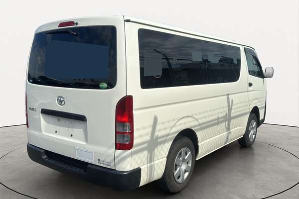 2017 Toyota Hiace Long DX 4WD