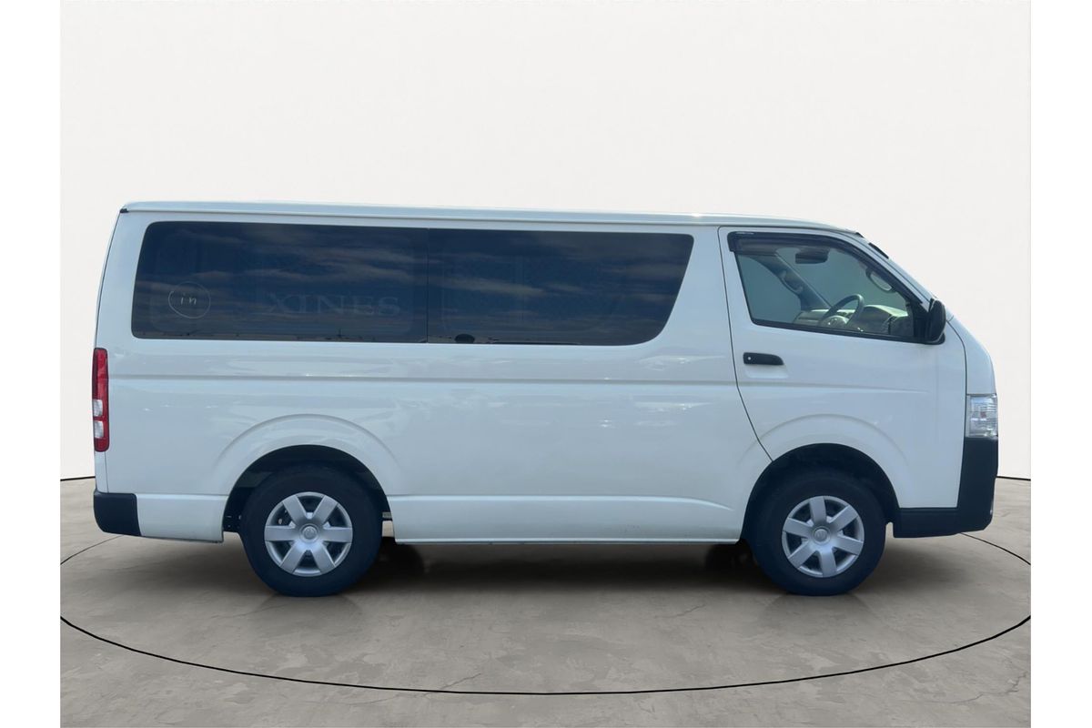 2017 Toyota Hiace Long DX 4WD