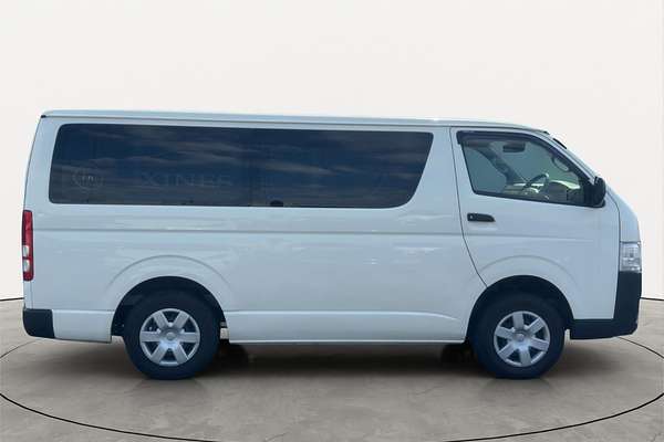 2017 Toyota Hiace Long DX 4WD
