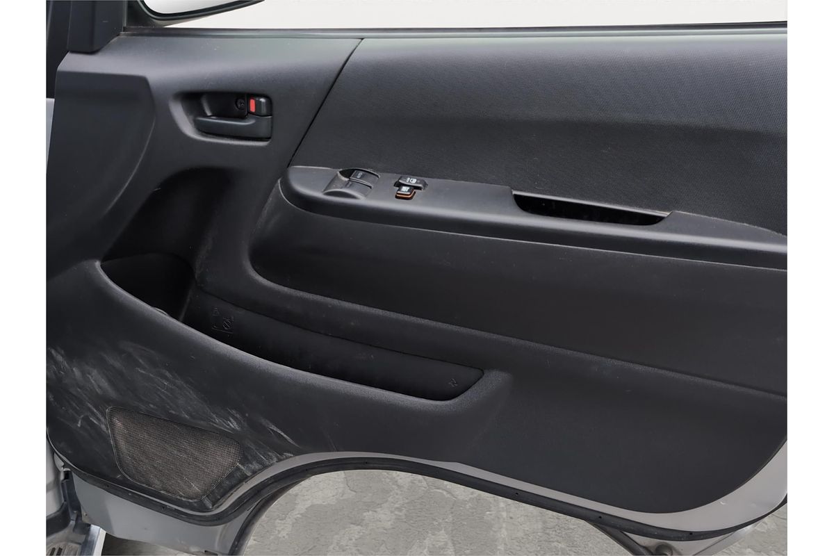 2017 Toyota Hiace Long DX GL PKG