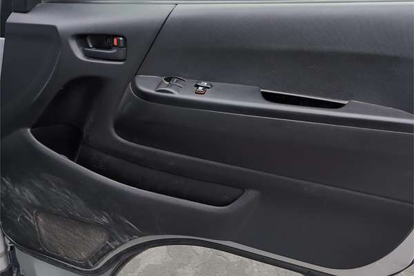 2017 Toyota Hiace Long DX GL PKG