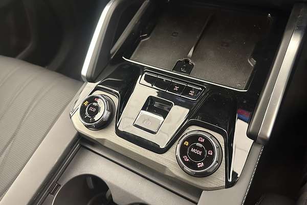 2025 LDV D90 Executive SV9A