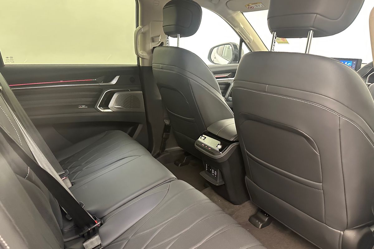 2025 LDV D90 Executive SV9A