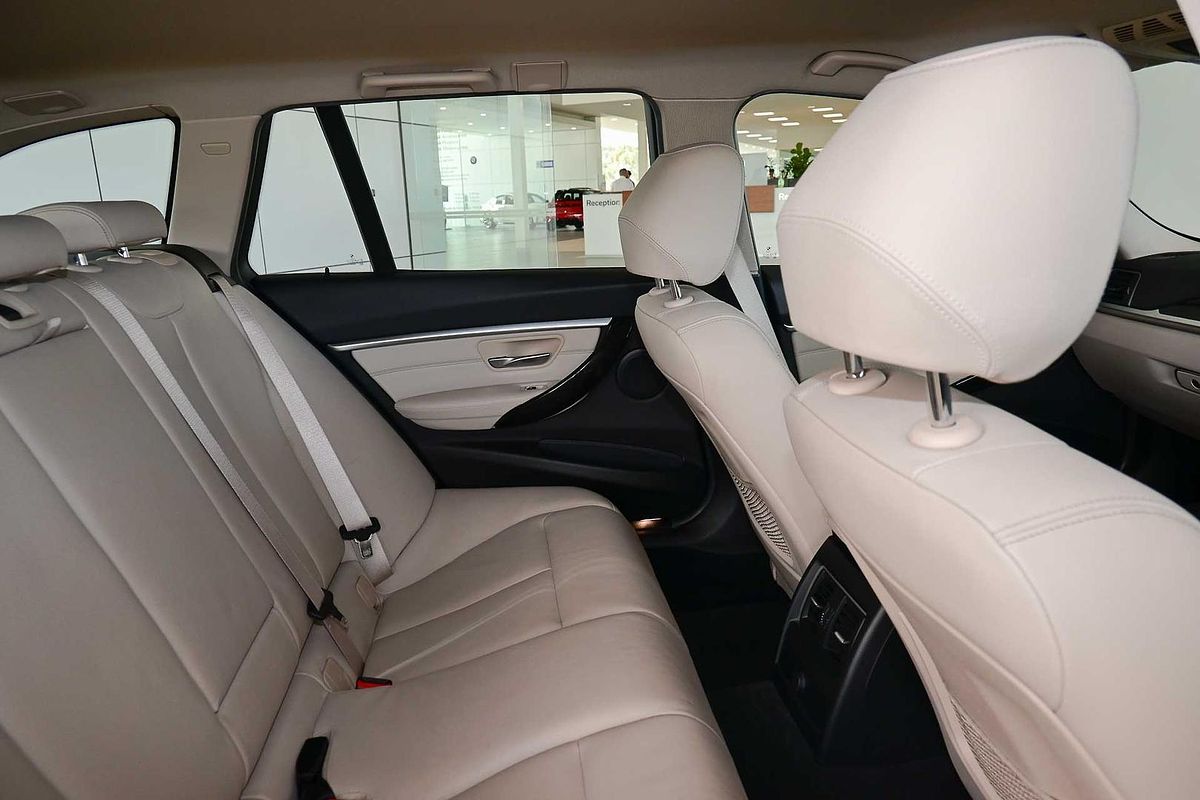 2016 BMW 3 Series 330i Sport Line F31 LCI