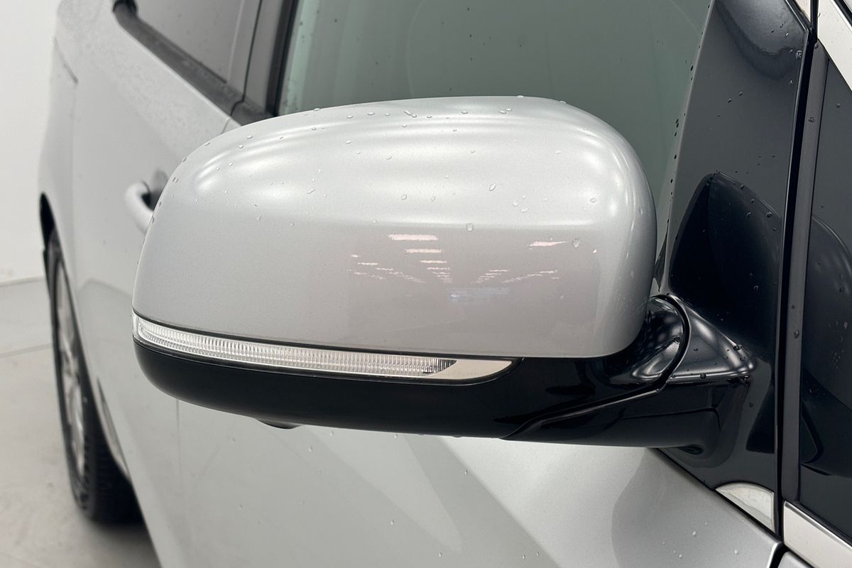 2017 Kia Carnival Platinum YP