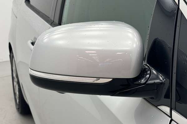 2017 Kia Carnival Platinum YP