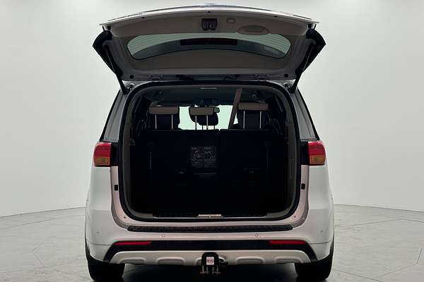 2017 Kia Carnival Platinum YP