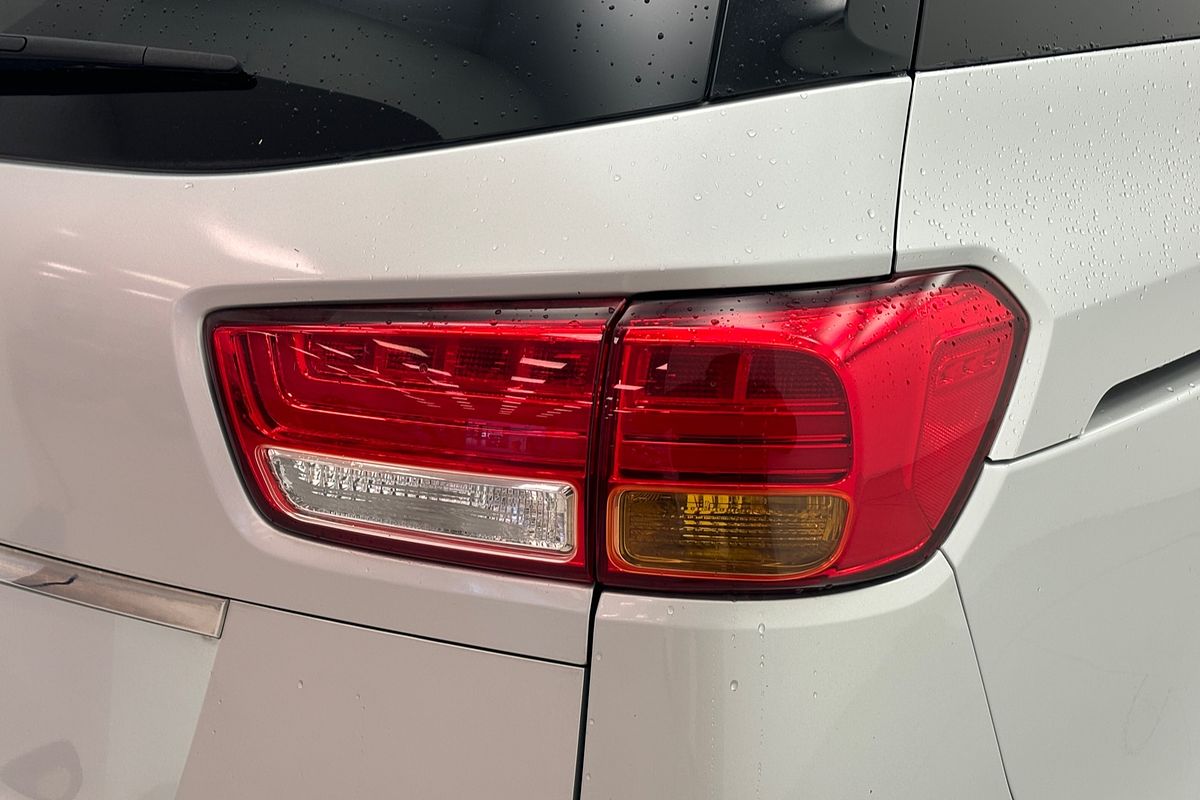 2017 Kia Carnival Platinum YP