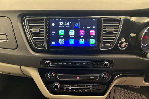 2017 Kia Carnival Platinum YP