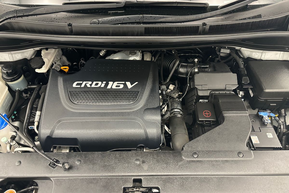 2017 Kia Carnival Platinum YP