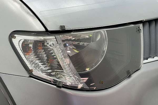 2009 Mitsubishi Triton GLX-R ML 4X4