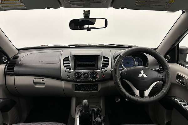 2009 Mitsubishi Triton GLX-R ML 4X4