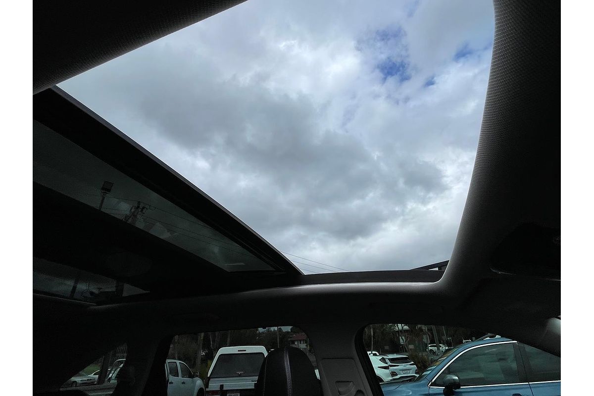 2023 Kia Sorento GT-Line MQ4