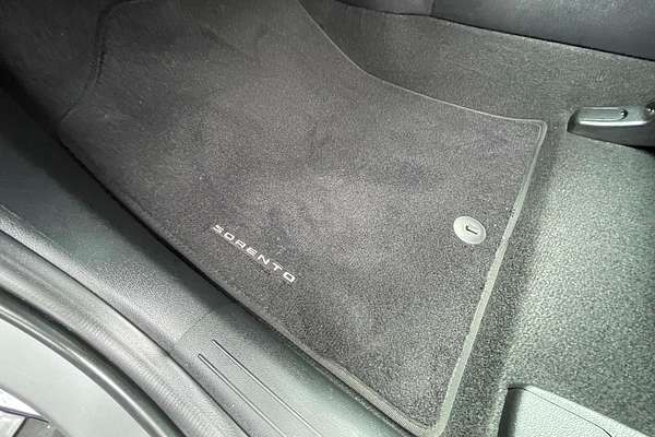 2023 Kia Sorento GT-Line MQ4