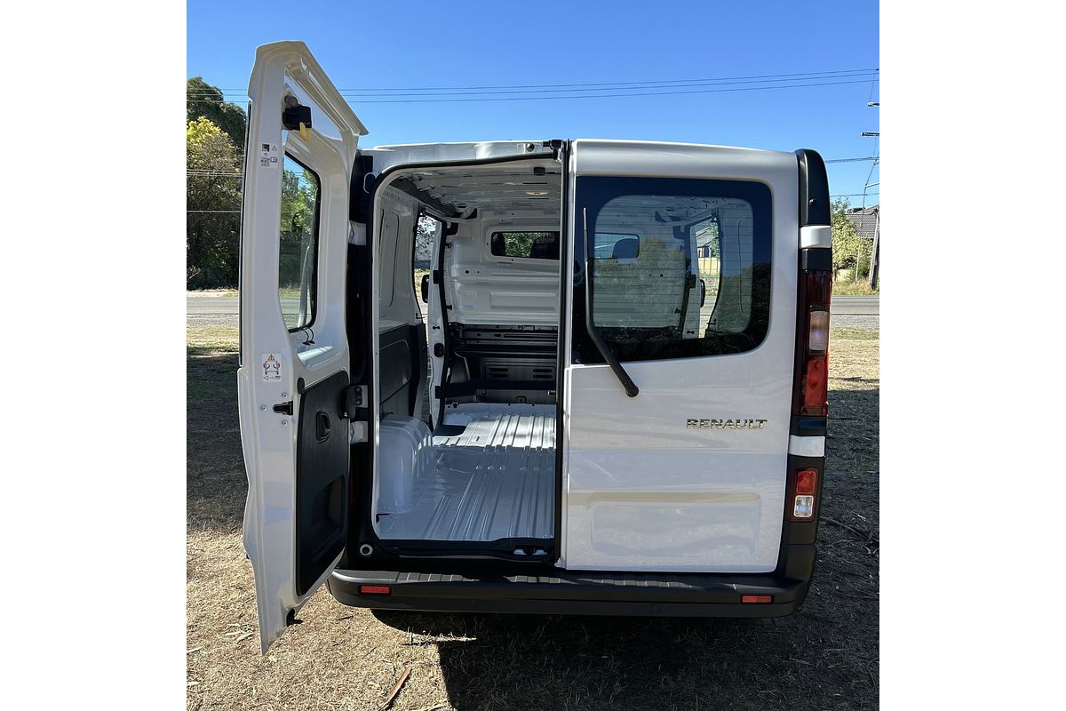 2025 Renault Trafic Pro X82 LWB Low Roof