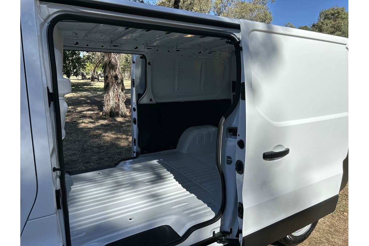 2025 Renault Trafic Pro X82 LWB Low Roof