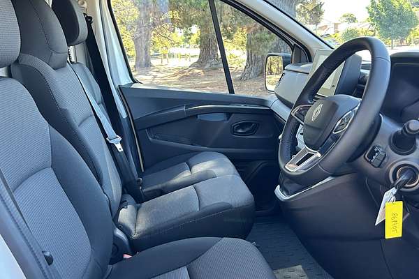 2025 Renault Trafic Pro X82 LWB Low Roof