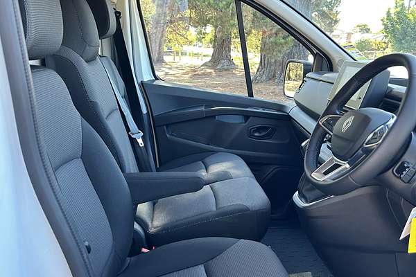 2025 Renault Trafic Pro X82 LWB Low Roof