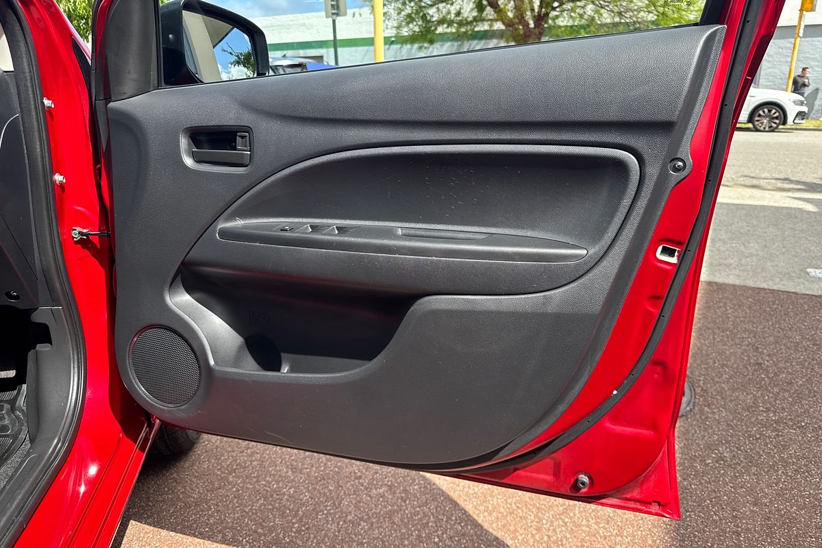 2016 Mitsubishi Mirage ES LA