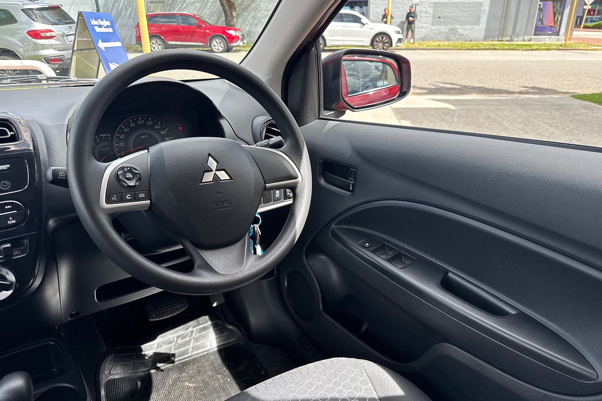 2016 Mitsubishi Mirage ES LA