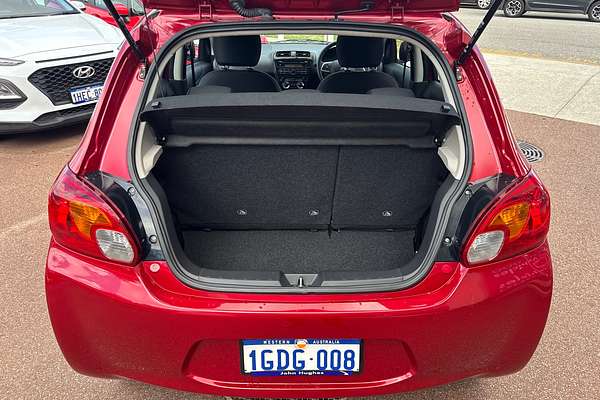 2016 Mitsubishi Mirage ES LA