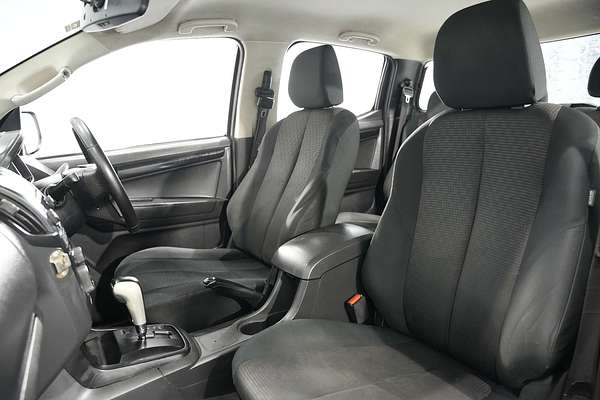 2016 Isuzu D-MAX SX High Ride Rear Wheel Drive