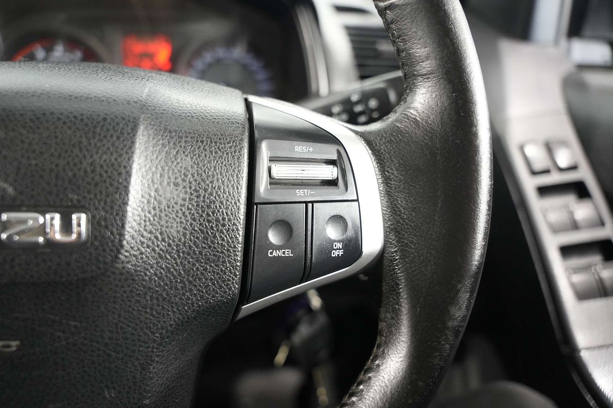 2016 Isuzu D-MAX SX High Ride Rear Wheel Drive