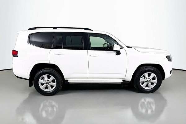 2024 Toyota Landcruiser GXL FJA300R