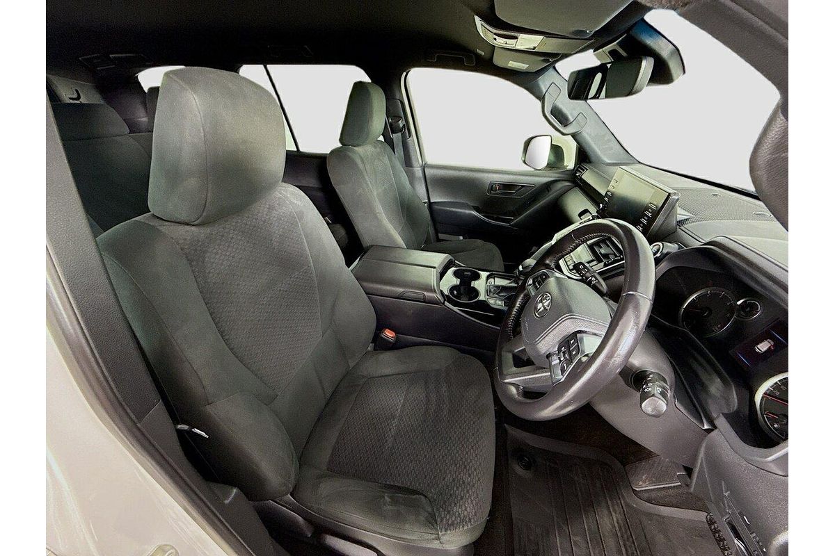 2024 Toyota Landcruiser GXL FJA300R