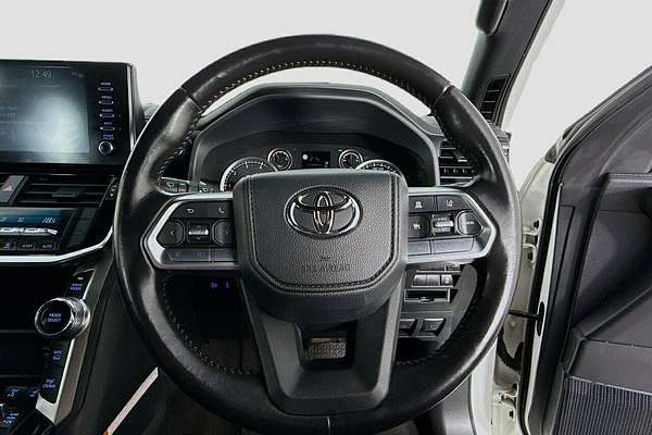 2024 Toyota Landcruiser GXL FJA300R