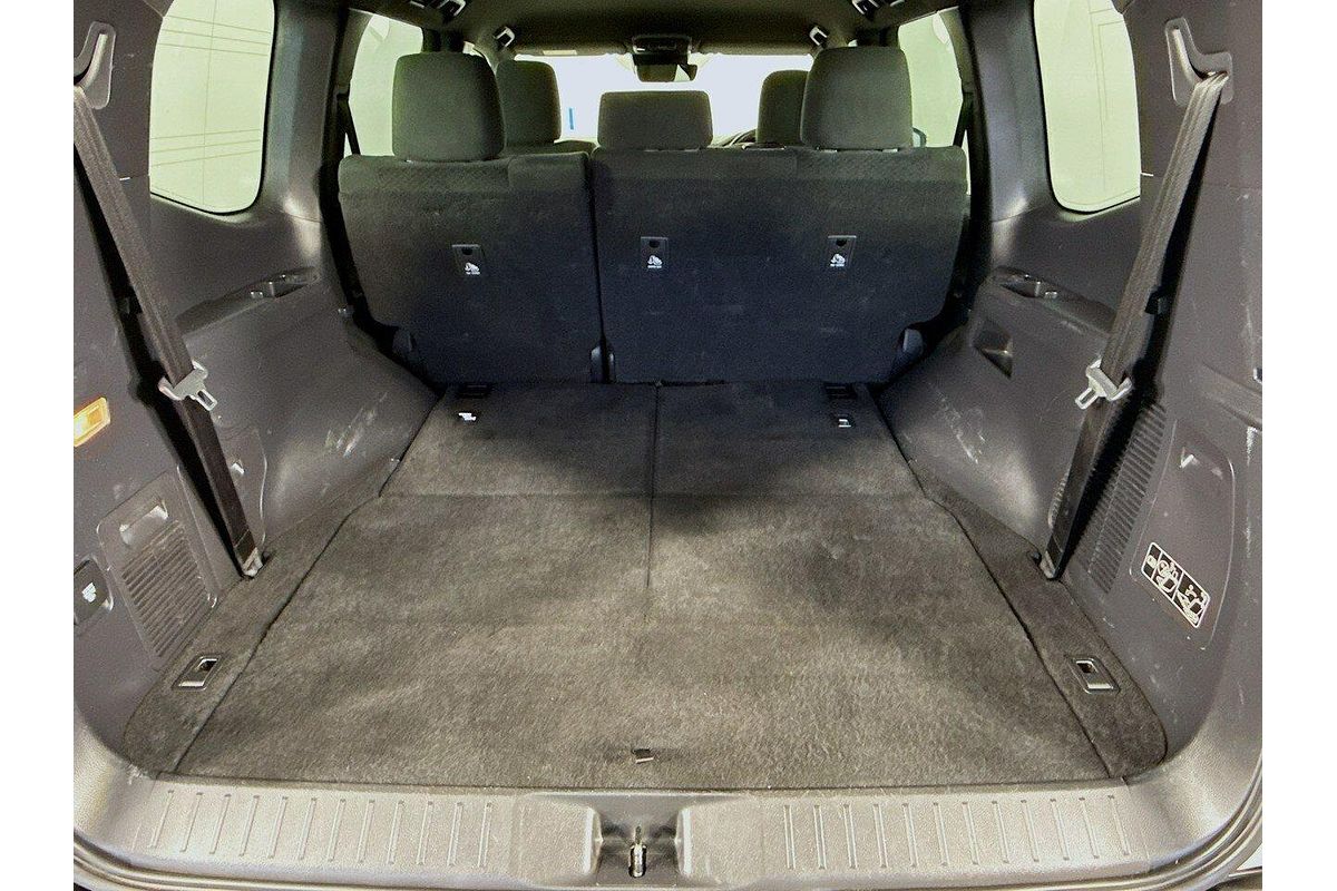 2024 Toyota Landcruiser GXL FJA300R