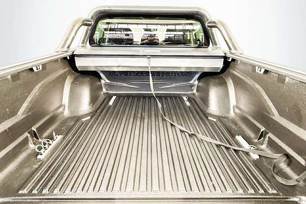 2020 Mitsubishi Triton GSR MR 4X4