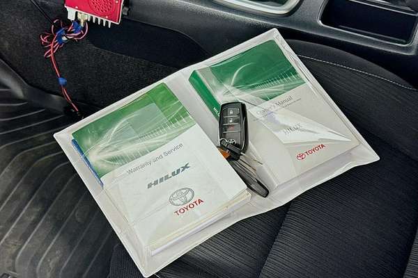 2016 Toyota Hilux SR5 GUN126R 4X4