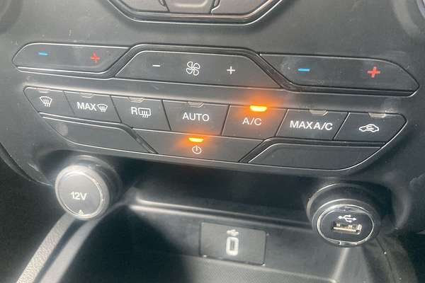 2022 Ford Everest Ambiente UA II 3.2L