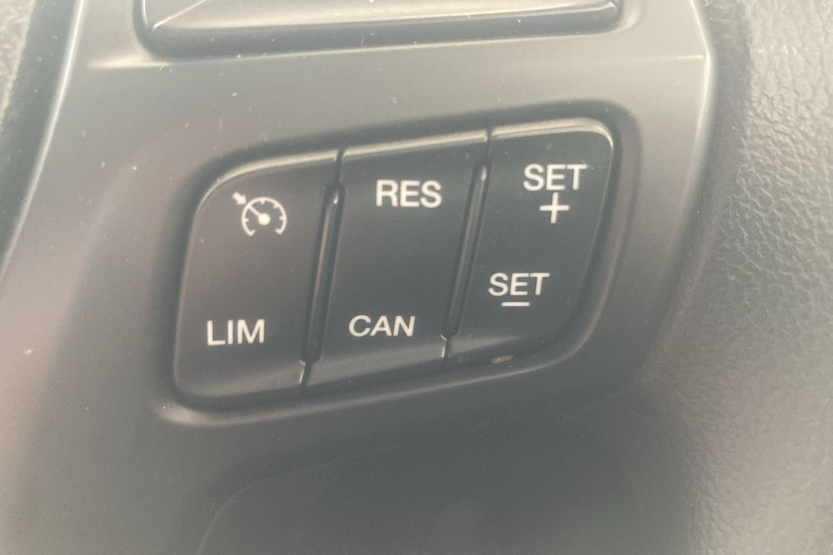 2022 Ford Everest Ambiente UA II 3.2L