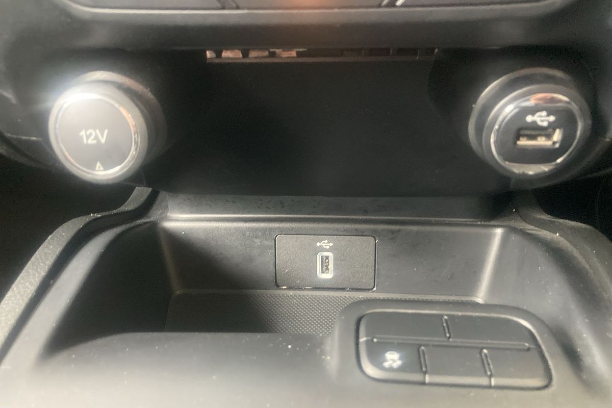 2022 Ford Everest Ambiente UA II 3.2L