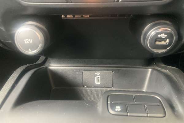 2022 Ford Everest Ambiente UA II 3.2L