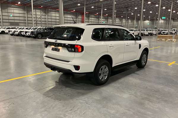 2024 Ford Everest Ambiente 2.0L