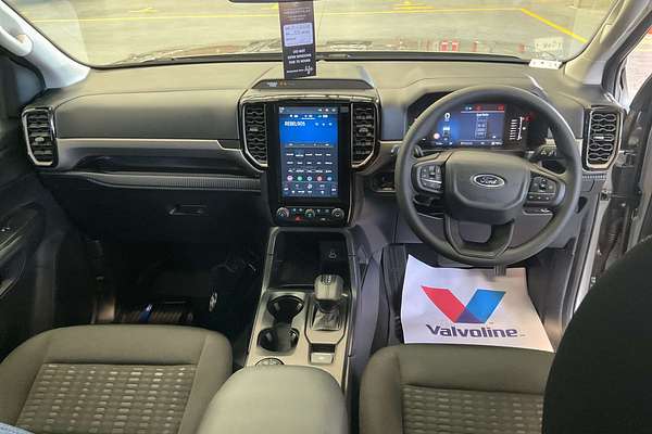 2024 Ford Everest Ambiente 2.0L