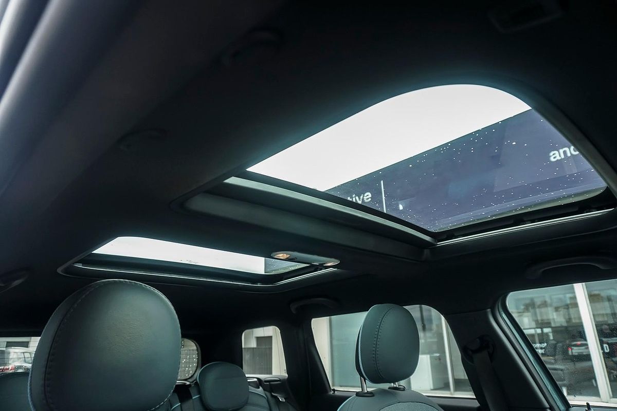 2023 MINI Clubman Cooper S Classic F54 LCI