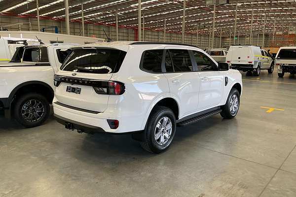 2025 Ford Everest Ambiente 2.0L