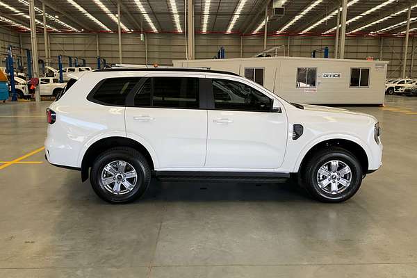 2025 Ford Everest Ambiente 2.0L